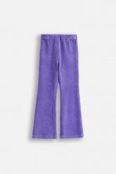 Legginsy sztruksowe z długą nogawką. Fioletowe legginsy COCCODRILLO, bez wzorów, ze sztruksu, długie. Za 89.90 zł.