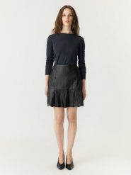 YAS Skórzana spódnica "Colly" w kolorze czarnym rozmiar: S. Czarne spódnice YAS, s, bez wzorów, ze skóry, mini. Za 304.95 zł.