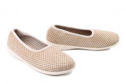 ADANEX 29574 DIP7NN beżowy, kapcie damskie. Brązowe obuwie domowe Adanex, bez wzorów, bez zapięcia. Za 96.82 zł.