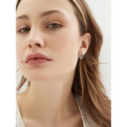 Kolczyki Guess. Szare kolczyki Guess, srebrne. Za 169.99 zł.