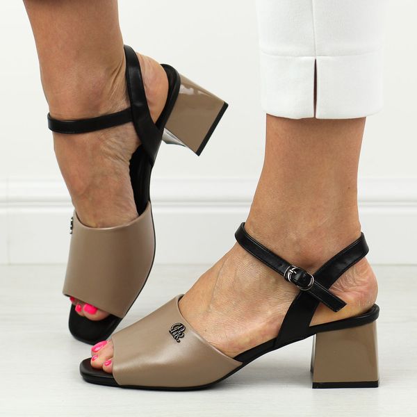 Beżowe sandały damskie na obcasie Vinceza 62119. Brązowe sandały VINCEZA, z aplikacjami, ze skóry, eleganckie, bez obcasa, na obcasie, bez zapięcia. Za 119.00 zł.