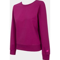 Bluza damska V-neck BLD703 - fuksja. Czerwone bluzy 4f, bez wzorów, z dzianiny, bez kaptura. Za 99.99 zł.