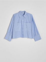 Krótka koszula z wiskozą - zielony. Zielone koszule Reserved, l, bez wzorów, z tkaniny, bez kołnierzyka, bez ramiączek. W wyprzedaży za 59.99 zł.
