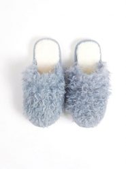 Admas Kapcie w kolorze błękitnym rozmiar: 36-37. Niebieskie obuwie domowe Admas, bez wzorów, z materiału, bez zapięcia. Za 86.99 zł.