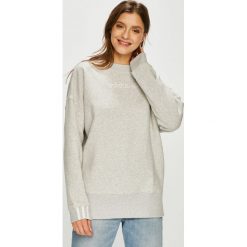 Adidas Originals - Bluza. Szare bluzy Adidas Originals, z aplikacjami, z bawełny, bez kaptura. W wyprzedaży za 199.90 zł.
