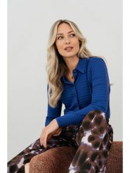 &Co Woman Bluzka "Lotte" w kolorze niebieskim rozmiar: XL. Niebieskie bluzki &Co Woman, xl, bez wzorów, bez kołnierzyka, bez ramiączek. Za 201.55 zł.