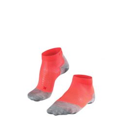 Skarpetki damskie Falke RU5 Lightweight. Czerwone skarpety Falke, bez wzorów, z elastanu. Za 147.50 zł.