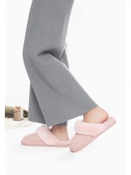 Gooce Wełniane kapcie "Emeline" w kolorze jasnoróżowym rozmiar: 39. Różowe obuwie domowe Gooce, bez wzorów, ze skóry, bez zapięcia. Za 184.89 zł.