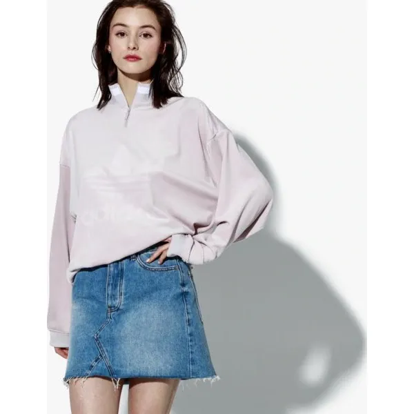 Adidas Bluza Sweatshirt Monthly Packs , fioletowy, rozmiar S. Fioletowe bluzy Adidas, s, bez wzorów, z materiału, bez kaptura. Za 279.99 zł.