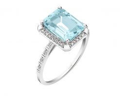 Pierścionek z białego złota z diamentami i topazem Sky Blue - próba 585. Białe pierścionki Apart, z diamentem, złote. Za 2,659.00 zł.