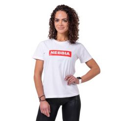 Koszulka fitness damska Nebbia Basic biała. Białe bluzki Nebbia, s, bez wzorów, sportowe, bez kołnierzyka, bez ramiączek. Za 138.90 zł.