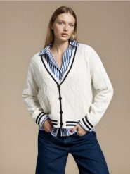 Kardigan w stylu akademickim - biały. Białe kardigany Sinsay, l, bez wzorów. Za 59.99 zł.