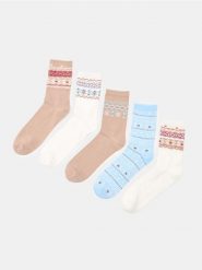 Skarpetki z bawełną ze świątecznym motywem 5 pack - wielobarwny. Skarpety Sinsay, bez wzorów, z bawełny. Za 17.99 zł.
