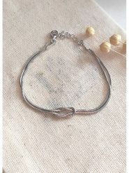 Miu Silver Srebrna bransoletka z elementem ozdobnym rozmiar: onesize. Szare bransoletki Miu Silver, srebrne. Za 69.99 zł.