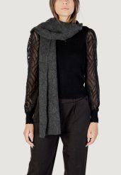 Szalik Kobieta ONLY ONLAURORA STRUCTURED KNIT SCARF CC. Brązowe szaliki Only, na zimę, bez wzorów, z materiału, eleganckie. Za 153.10 zł.