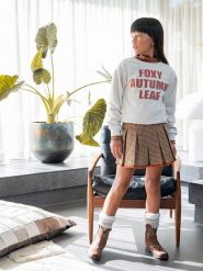 Like Flo Szorty w kolorze jasnobrązowym rozmiar: 140. Brązowe szorty Like Flo, bez wzorów. Za 100.99 zł.