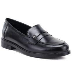 Półbuty damskie loafersy lordsy czarne Potocki SZ12832. Czarne lordsy POTOCKI, bez wzorów, ze skóry ekologicznej, bez obcasa, bez zapięcia. Za 129.99 zł.