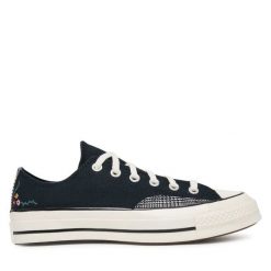 Trampki Converse. Czarne trampki Converse, bez wzorów, bez zapięcia. Za 449.99 zł.