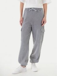 United Colors Of Benetton Spodnie dresowe 39BLDF01B Szary Regular Fit. Szare spodnie dresowe United Colors of Benetton, xl, bez wzorów, z bawełny. Za 279.99 zł.