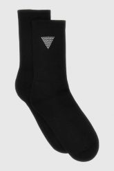 GUESS Czarne damskie sportowe skarpetki z kryształkami. Czarne skarpety Guess, z aplikacjami, z dzianiny. W wyprzedaży za 33.60 zł.