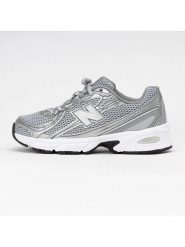 New Balance Sneakersy "740" w kolorze srebrnym rozmiar: 39,5. Szare trampki New Balance, bez wzorów, bez zapięcia. Za 485.95 zł.