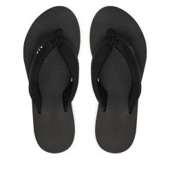 Japonki Emporio Armani. Czarne klapki Emporio Armani, bez wzorów, bez obcasa. Za 459.99 zł.