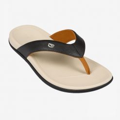 Japonki damskie Olaian 950. Brązowe klapki OLAIAN, bez wzorów, z kauczuku, z okrągłym noskiem, bez obcasa. Za 139.99 zł.