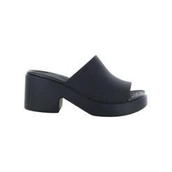 Klapki damskie Crocs Slide Heel. Zielone klapki Crocs, bez wzorów, z materiału, bez obcasa, na obcasie. Za 294.00 zł.