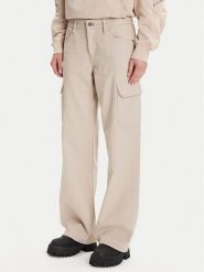 G-Star Raw Spodnie materiałowe Judee D24673-E078 Beżowy Relaxed Fit. Brązowe spodnie materiałowe G-Star, bez wzorów, z bawełny. Za 243.99 zł.