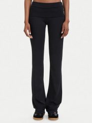 Guess Legginsy V6YB24 K4713 Czarny Slim Fit. Czarne legginsy Guess, xs, z aplikacjami, z syntetyku. Za 264.99 zł.