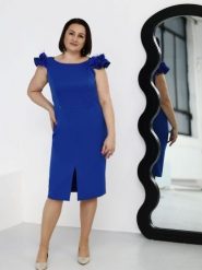 Sukienka Model Veronica Chaber Piórka - Jersa. Sukienki Jersa, plus size, bez wzorów, z elastanu, eleganckie, bez kołnierzyka, plus size, bez ramiączek, midi, dopasowane. Za 737.91 zł.