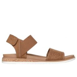 Sandały damskie Skechers BOBS Desert Kiss Low - Top Look. Brązowe sandały Skechers, bez wzorów, bez obcasa, bez zapięcia. Za 264.00 zł.