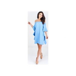 Sukienka mini z odkrytymi ramionami i oryginalnymi rękawami. Czerwone sukienki Bird, bez wzorów, bez kołnierzyka, bez ramiączek, mini, z odkrytymi ramionami. Za 406.00 zł.