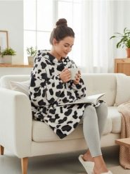 Bluza snuddie - biały. Białe bluzy Sinsay, bez wzorów, bez kaptura. Za 39.99 zł.