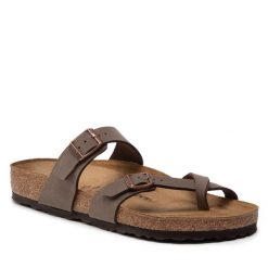 Japonki Birkenstock. Brązowe klapki Birkenstock, bez wzorów, bez obcasa. Za 449.99 zł.