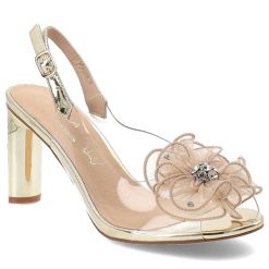 Złote Sandały S.Barski Eleganckie Obuwie Damskie. Żółte sandały S.BARSKI, z aplikacjami, eleganckie, bez obcasa, na obcasie, bez zapięcia. Za 199.00 zł.