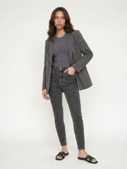 Jeansy skinny high waist z domieszką wiskozy - szary. Szare jeansy Sinsay, bez wzorów, z podwyższonym stanem. Za 39.99 zł.