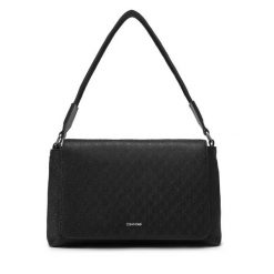 Torebka Calvin Klein. Czarne torebki klasyczne Calvin Klein, bez wzorów, bez dodatków. Za 349.99 zł.