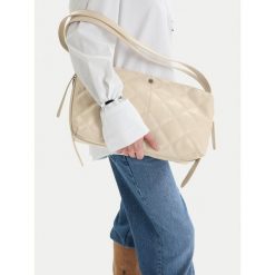 Torebka Badura. Torebki klasyczne Badura, bez wzorów, bez dodatków. Za 229.99 zł.