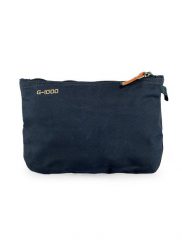 Kosmetyczka turystyczna Fjallraven Gear Pocket - navy. Niebieskie kufry i kosmetyczki Fjällräven, bez wzorów, z materiału, duże, bez dodatków. Za 102.29 zł.