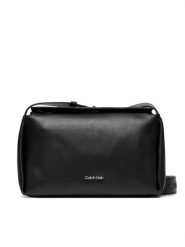 Calvin Klein Torebka Gracie Mini Crossbody K60K611346 Czarny. Czarne listonoszki Calvin Klein, bez wzorów, ze skóry, bez dodatków. Za 329.99 zł.