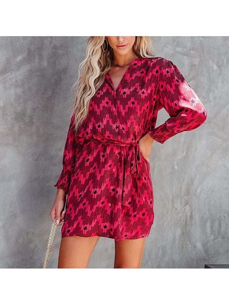 Milan Kiss Sukienka w kolorze czerwono-czarnym rozmiar: S. Czerwone sukienki Milan Kiss, na co dzień, s, bez wzorów, z tkaniny, bez kołnierzyka, bez ramiączek, mini, proste. Za 144.24 zł.