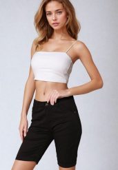 Czarne Bawełniane Szorty Bermudy z Wysokim Stanem Vimereia. Czarne szorty Born2be, bez wzorów, z bawełny, eleganckie, z podwyższonym stanem. Za 49.99 zł.