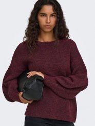 ONLY Sweter w kolorze bordowym rozmiar: XS. Czerwone swetry Only, xs, bez wzorów, bez ramiączek. Za 115.95 zł.