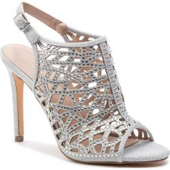 Sandały MENBUR - 20217 Silver 0009. Szare sandały Menbur, z aplikacjami, z materiału, eleganckie, bez obcasa, na obcasie, bez zapięcia. W wyprzedaży za 259.00 zł.