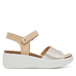 Sandały ECCO. Żółte sandały ecco, bez wzorów, bez obcasa, na koturnie, bez zapięcia. Za 599.99 zł.