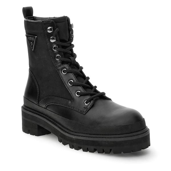 Trapery Guess. Czarne trapery i śniegowce Guess. Za 599.99 zł.