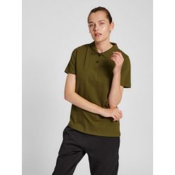 Damska elastyczna koszulka polo Hummel Red. Zielone koszulki polo Hummel, xl, bez wzorów, z bawełny, bez kołnierzyka, bez ramiączek. Za 141.00 zł.