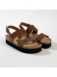 BACKSUN Sandały "Villa" w kolorze brązowym rozmiar: 40. Brązowe sandały Backsun, bez wzorów, klasyczne, z otwartym noskiem, bez obcasa, bez zapięcia. Za 173.99 zł.