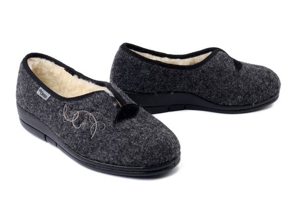 BEFADO DR ORTO 940D 357 szary, kapcie damskie. Szare obuwie domowe Befado Dr Orto, bez wzorów, bez zapięcia. Za 67.99 zł.